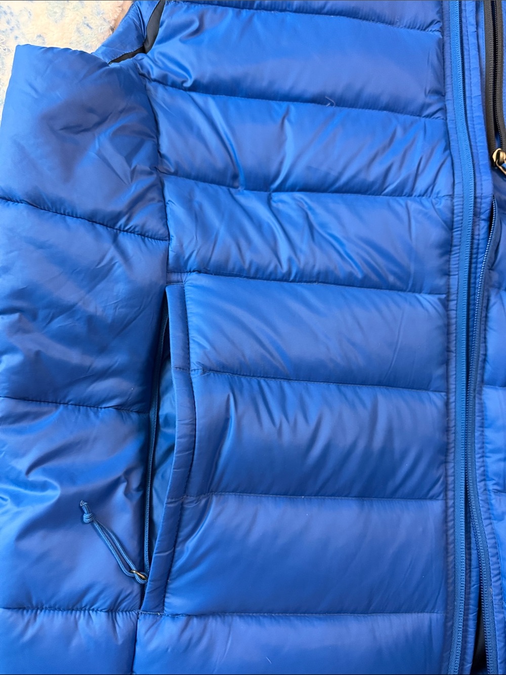 The North Face Men’s Royal Blue Quilted Down Vest - Picture 6 of 9